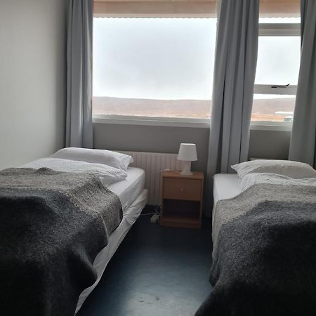 Hotel Hvitserkur 크밤스타웅기 외부 사진